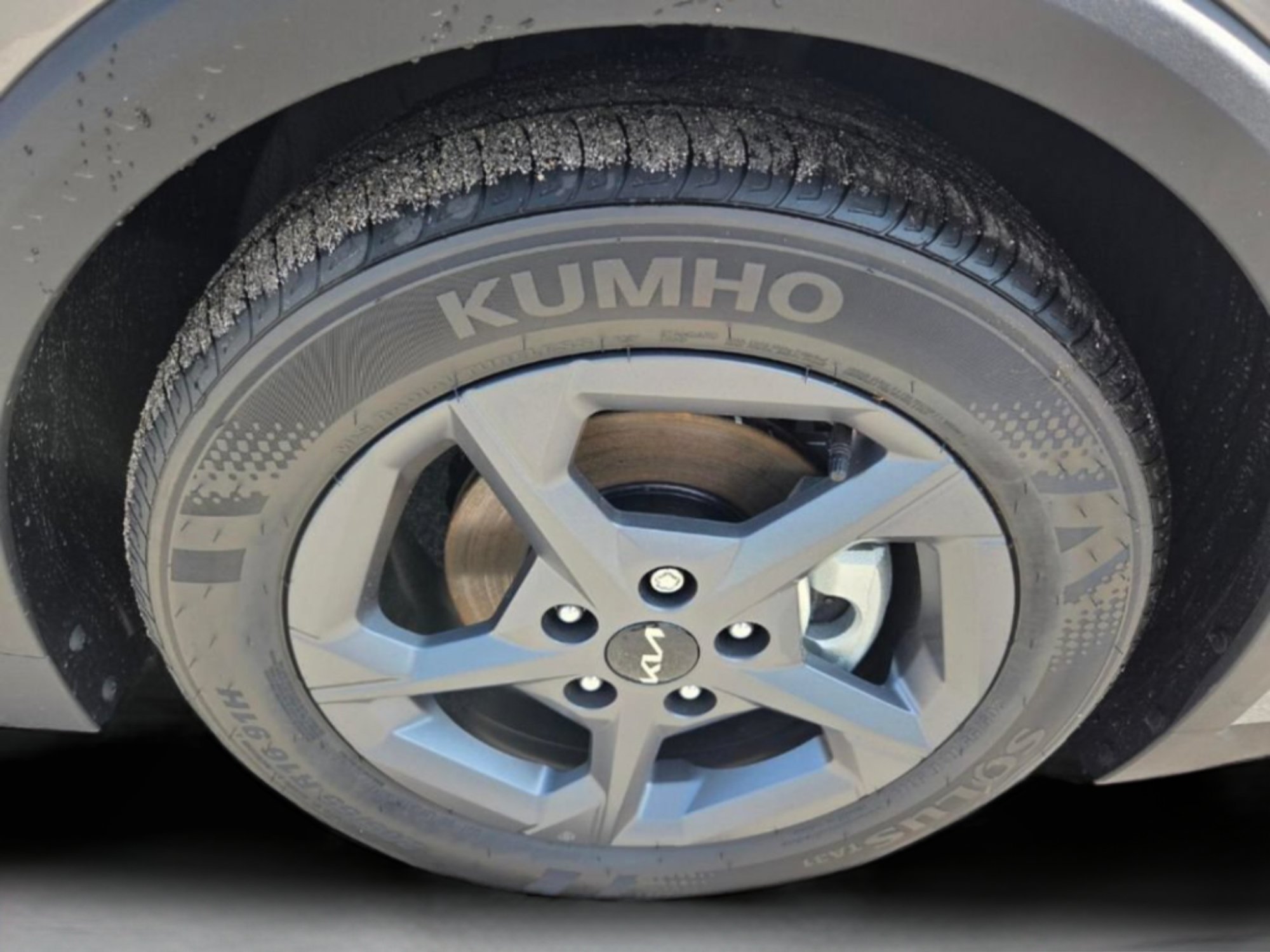 New 2026 Steel Gray Kia LXS image 30