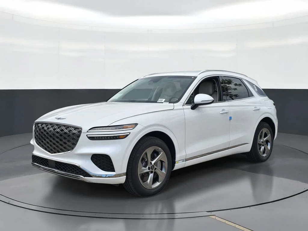New 2026 White Genesis 2.5T image 1