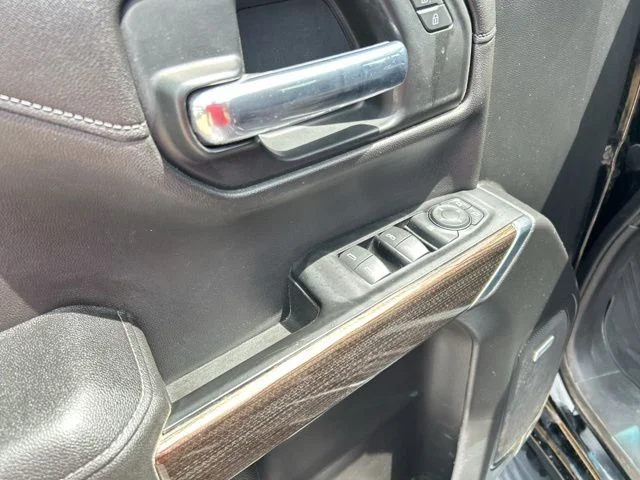Used 2019  Chevrolet LT Trail Boss image 24