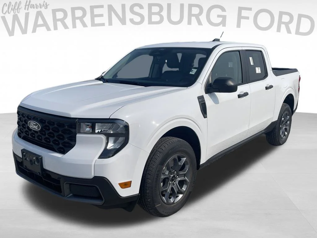 New 2026 Oxford White Ford XLT image 3
