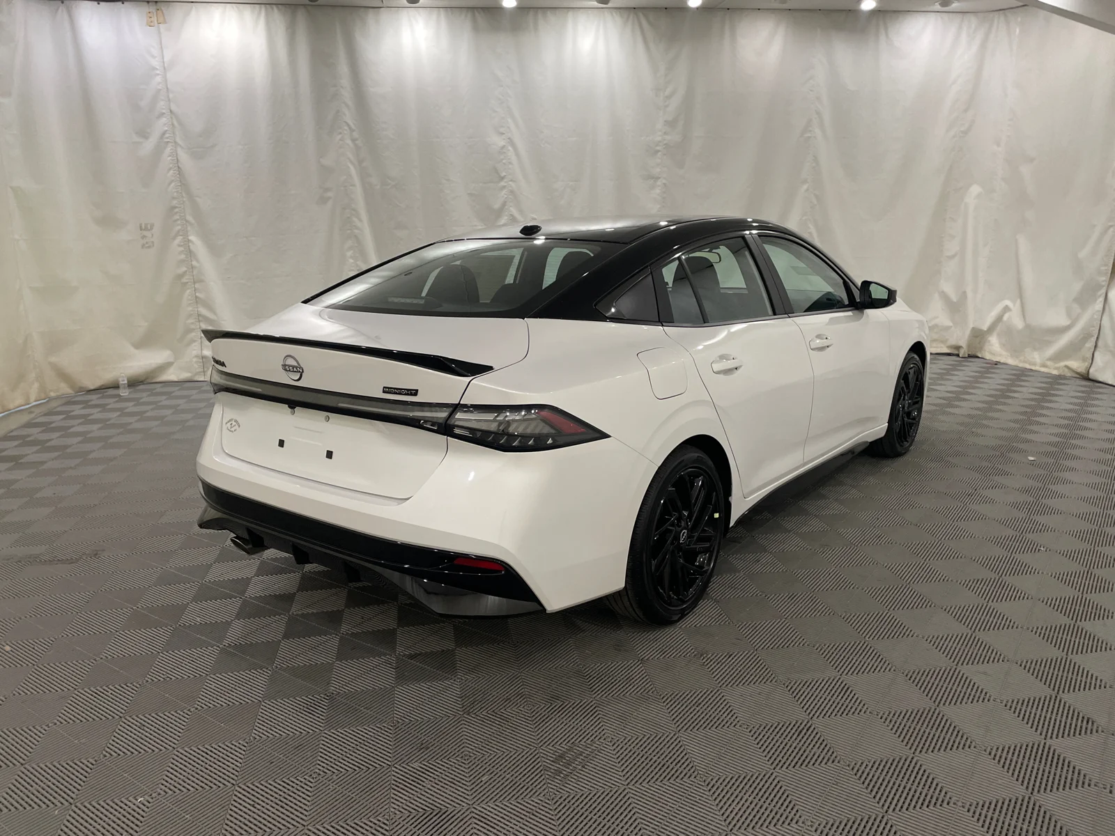 New 2027 Aspen White TriCoat / Super Black Two-tone Nissan SR Midnight Edition image 5