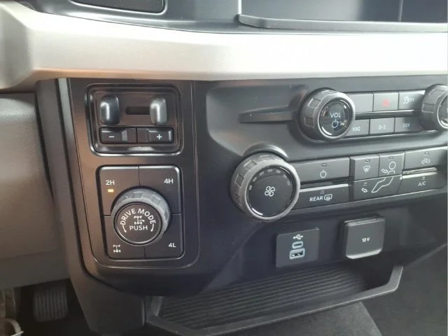 New 2027 Neptune Blue Ford F-250® XL image 47