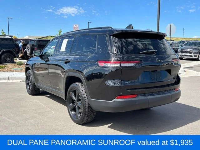Used 2022 Black Jeep Limited image 3