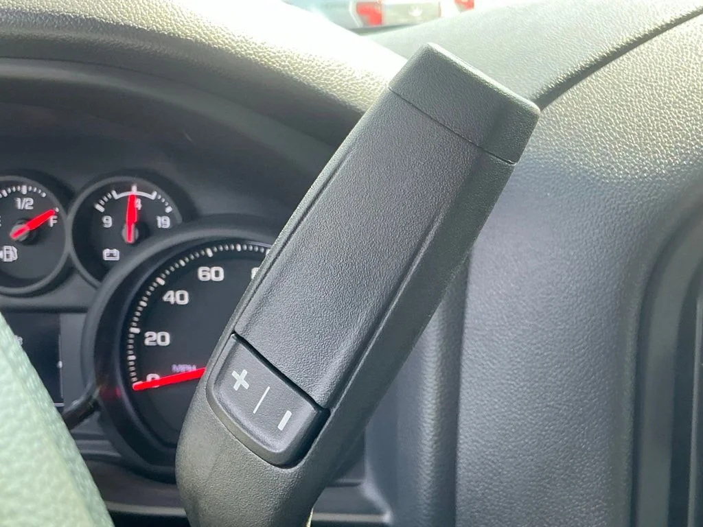 Used 2026 Black Chevrolet Custom image 38