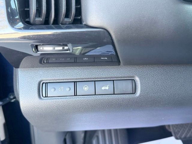 2022 Nissan Pathfinder SV - Photo 22