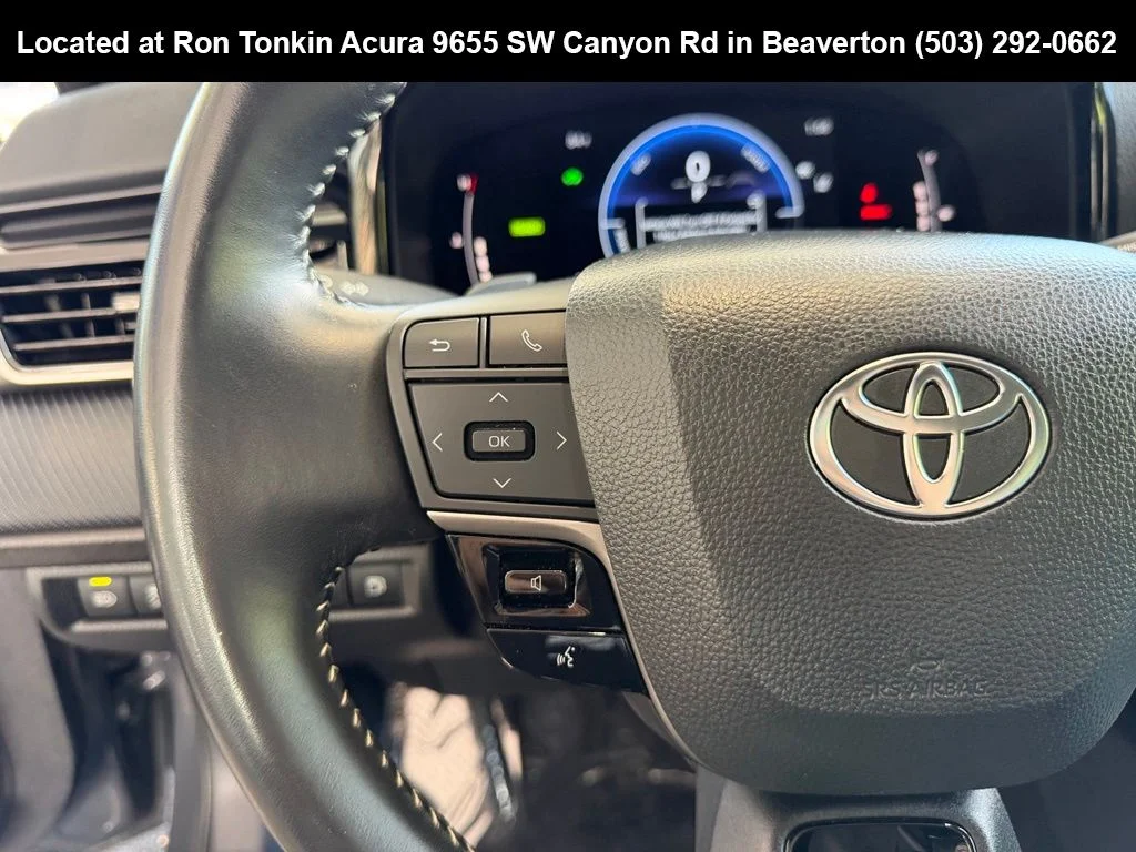 Used 2025 Heavy Metal/Midnight Black Metallic Toyota SE image 16