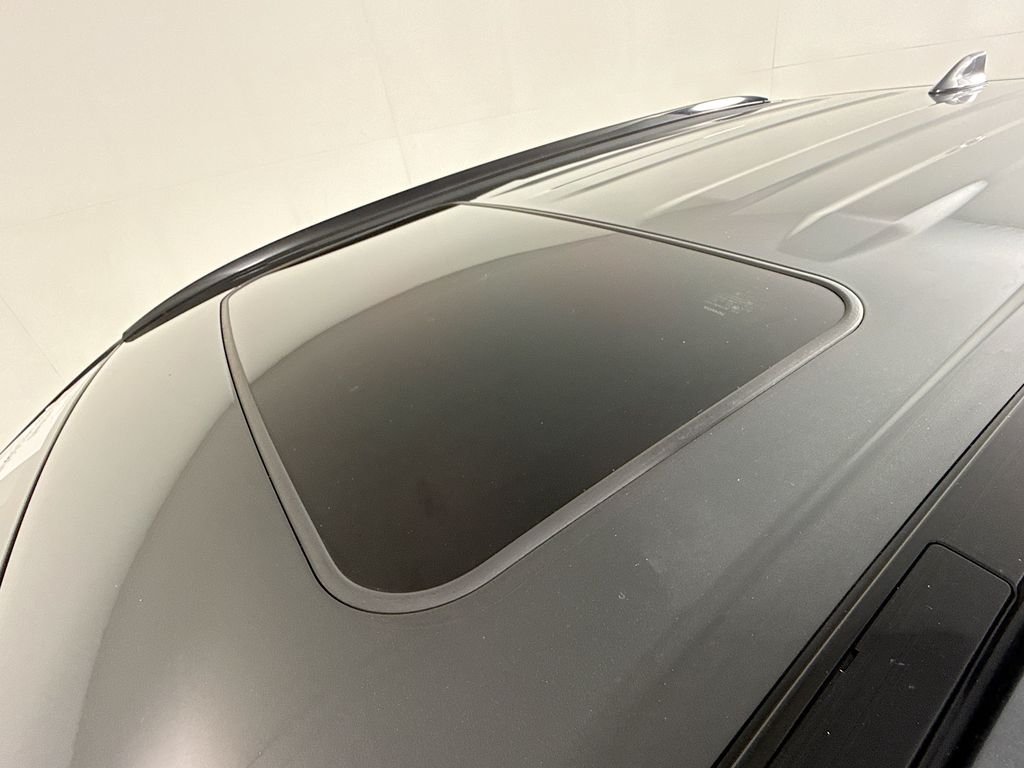 Used 2020 Magnetic Gray Metallic Toyota XLE Premium image 20