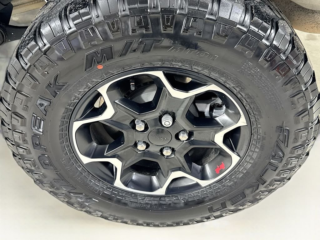 Used 2023 Black Clearcoat Jeep Rubicon image 39