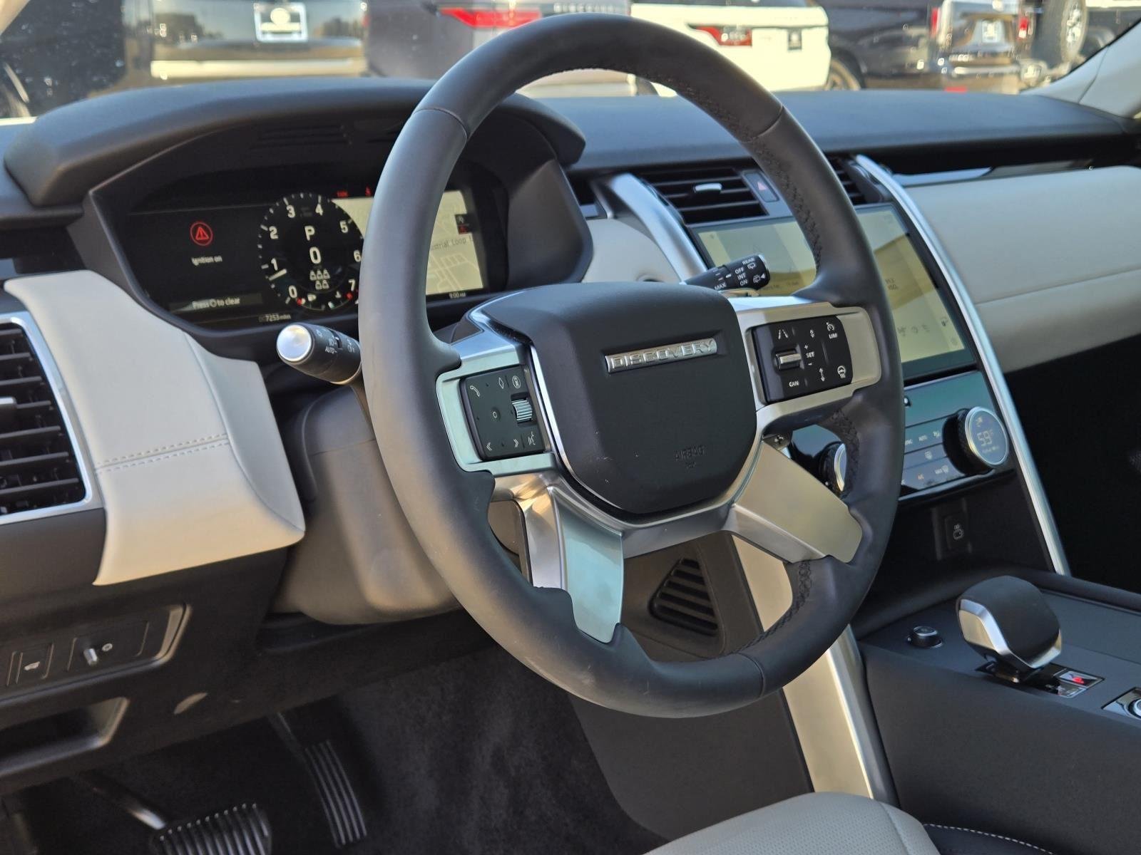 Used 2025 Fuji White Land Rover S image 17