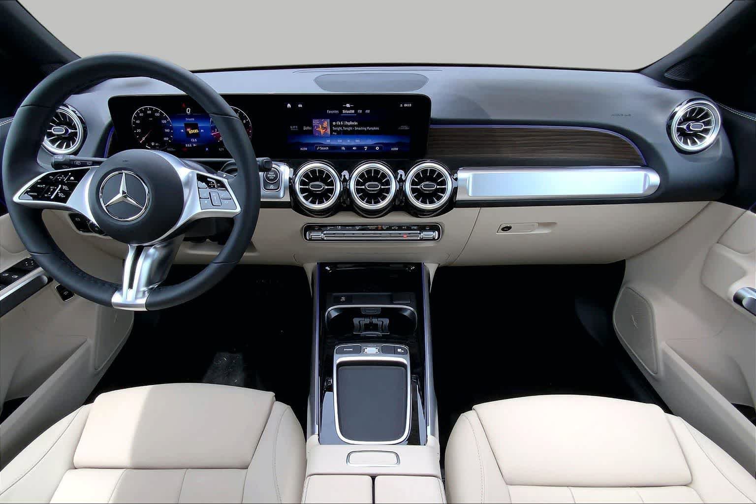 New 2026 Night Black Mercedes-Benz GLB 250 image 5