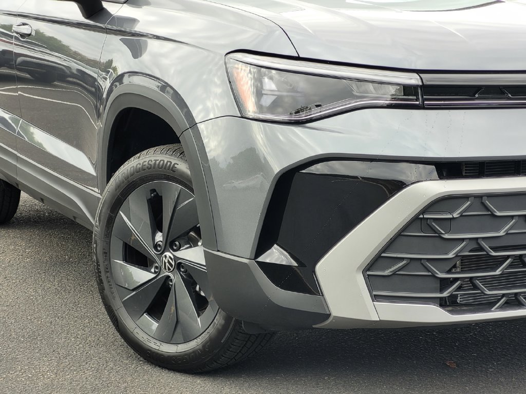 New 2027 Gray Volkswagen 1.5T S image 3
