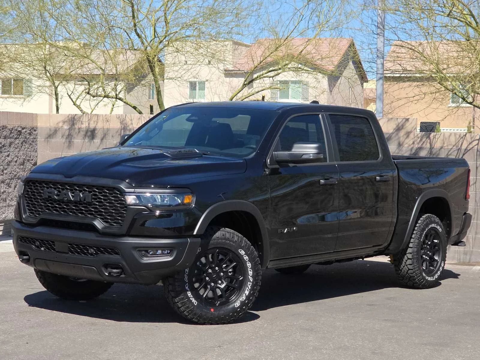 New 2026 Diamond Black Crystal Pearl-Coat Exterior Paint RAM Rebel image 32