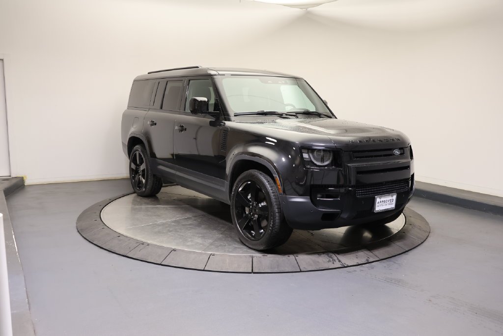 Certified Used 2026 Black Land Rover S image 7