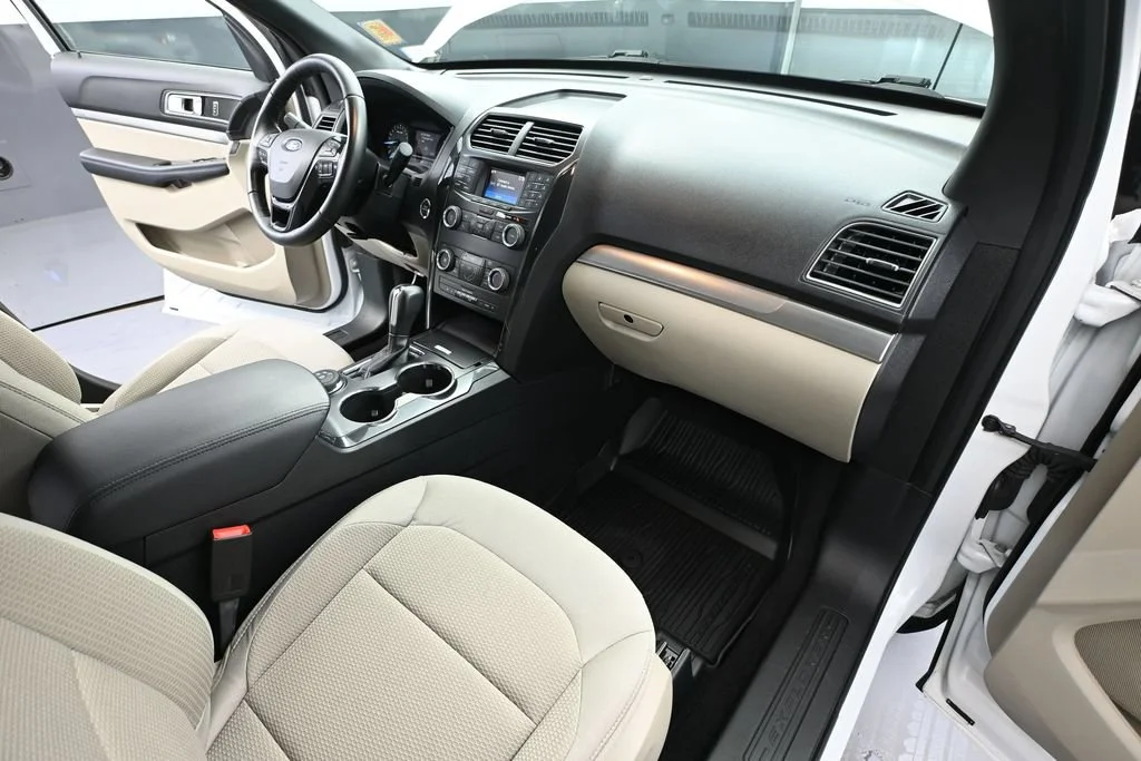 Used 2019 White Ford XLT image 39