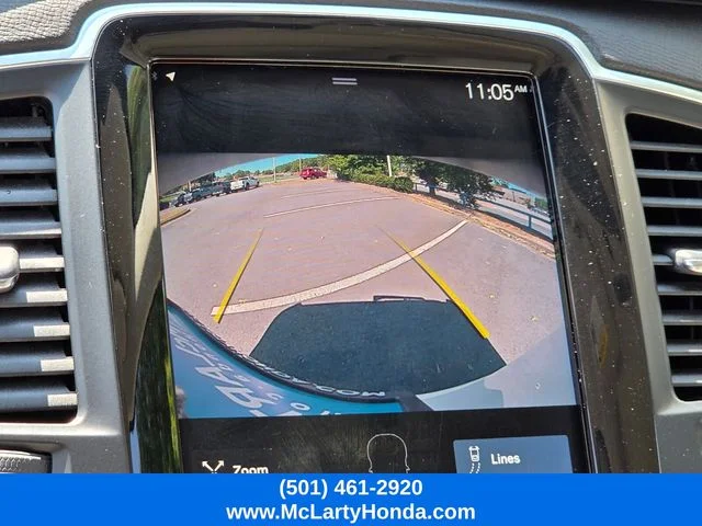 Used 2022 Crystal White Metallic Volvo T5 Momentum image 25