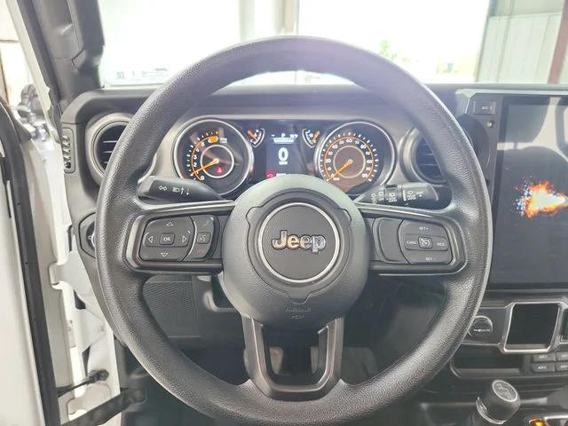 Used 2023 White Jeep Sport image 21