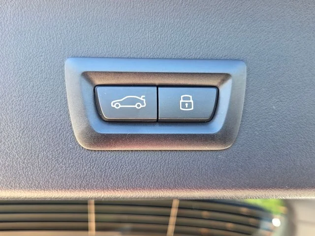 Used 2026 Skyscraper Grey Metallic BMW 30 xDrive image 33