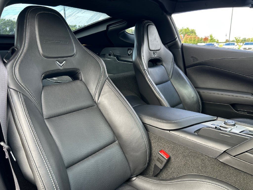 Used 2017 Blue Chevrolet Z06 image 22