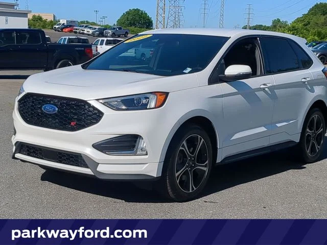 Used 2022 White Ford ST image 1