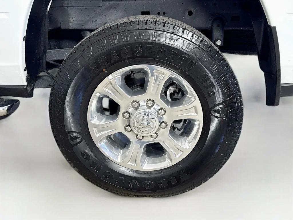 Used 2025 White Ram Big Horn image 31