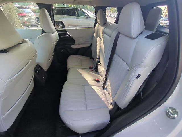 Used 2025 White Mitsubishi SEL image 32