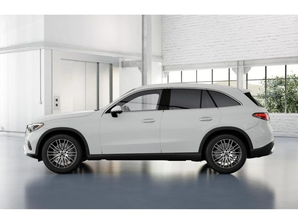 New 2026 White Mercedes-Benz GLC 300 image 34