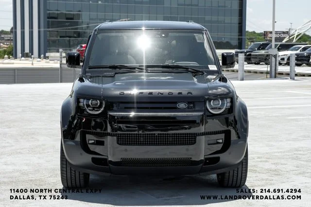 New 2026 Santorini Black Land Rover S image 3