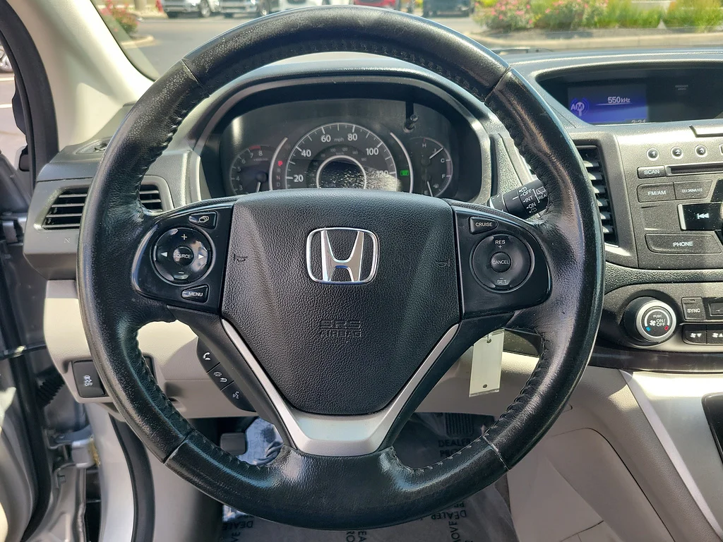 Used 2014 Alabaster Silver Metallic Honda EX-L image 20