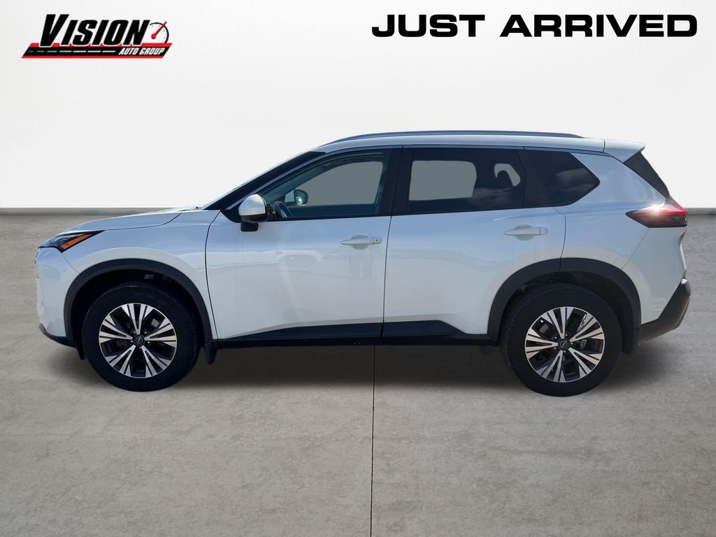 Used 2023 White Nissan SV image 8