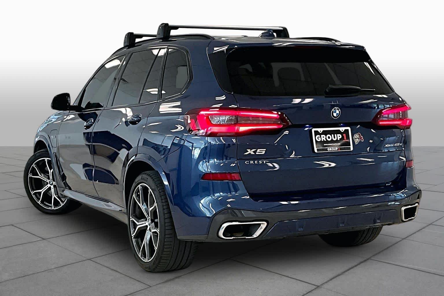 Used 2022 Phytonic Blue Metallic BMW xDrive45e image 11