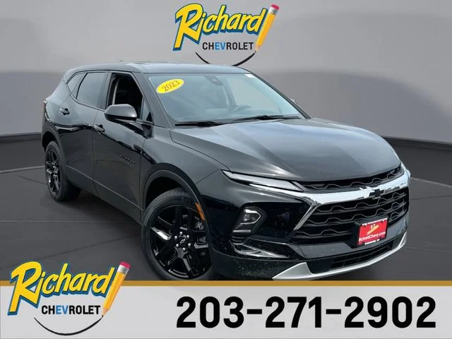 2023 Chevrolet Blazer 2.0T 2LT AWD's photo