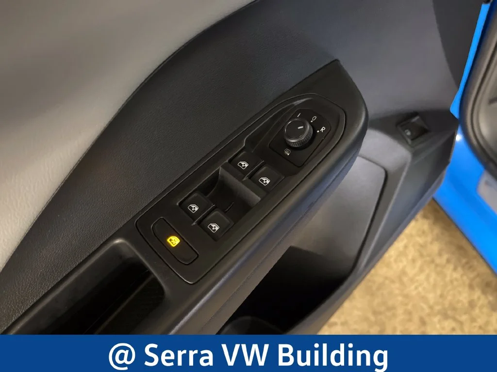 Certified Used 2023 Blue Volkswagen 1.5T SE image 18