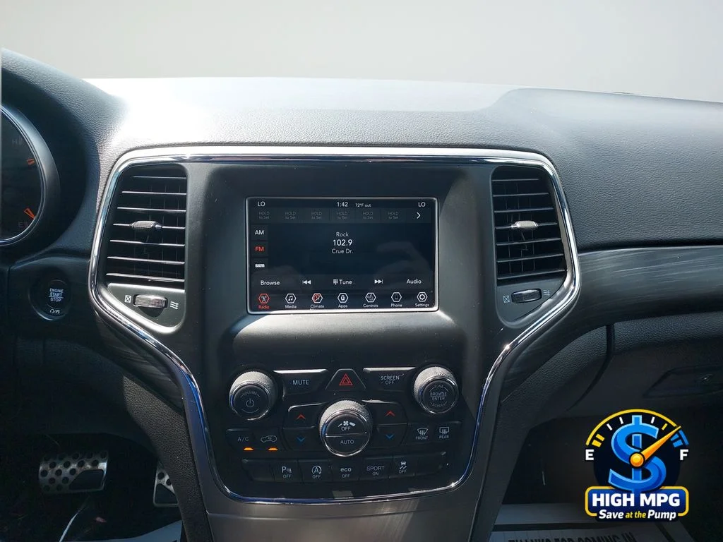 Used 2021 Black Jeep Laredo E image 12