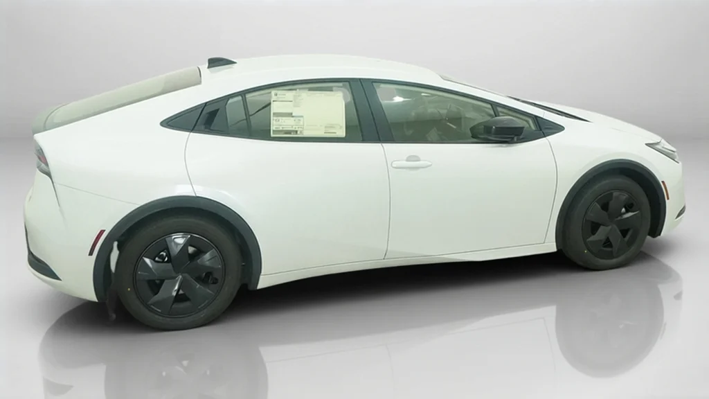 New 2027 Wind Chill Pearl Toyota LE image 8