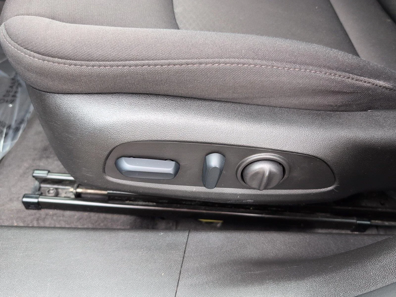 Used 2024 Mineral Gray Metallic Chevrolet 1LT image 14