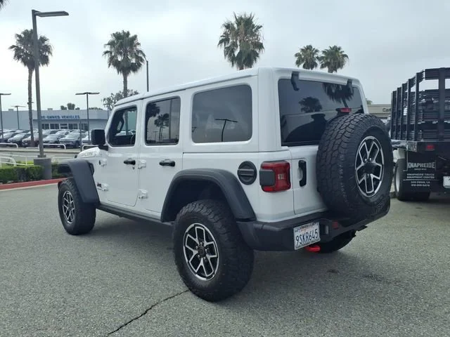 Used 2025 White Jeep 4-Door Rubicon 4x4 image 9