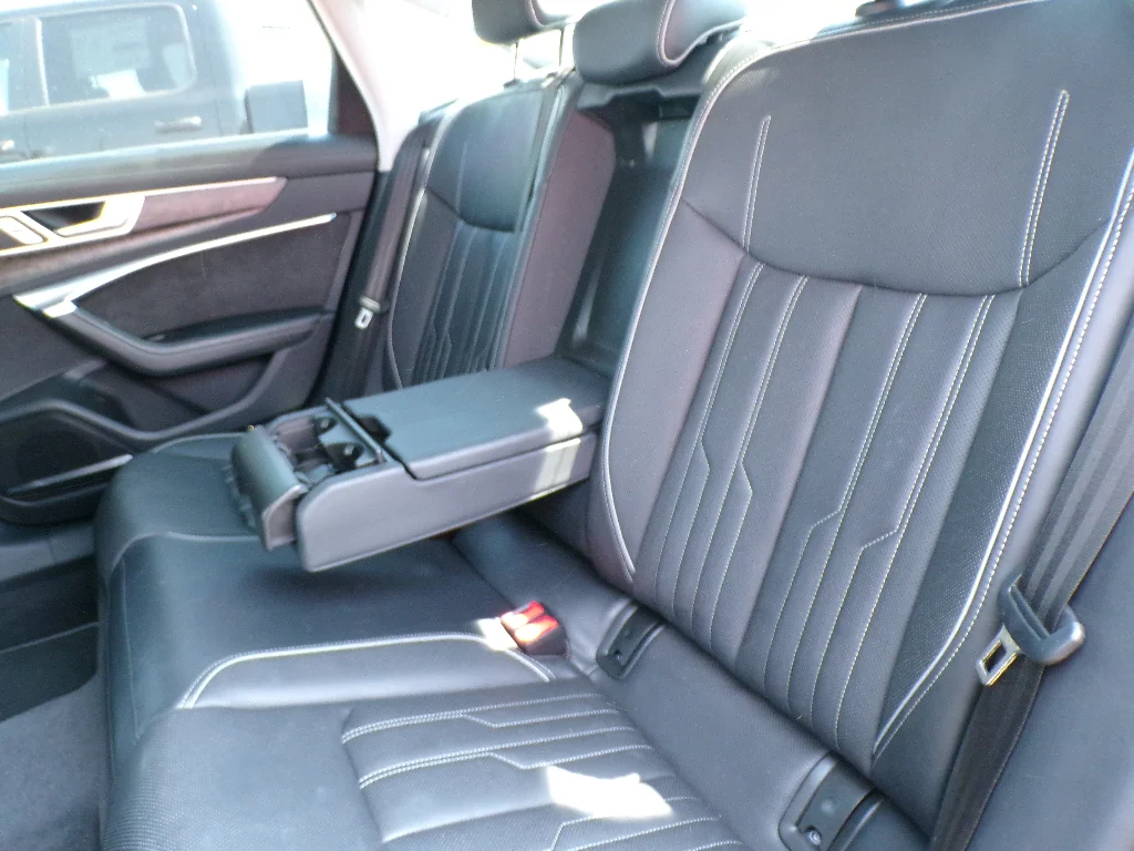 Used 2019 Daytona Gray Pearl Effect Audi Prestige image 10