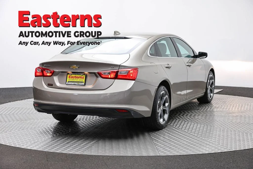 Used 2024 Gray Chevrolet LT image 5