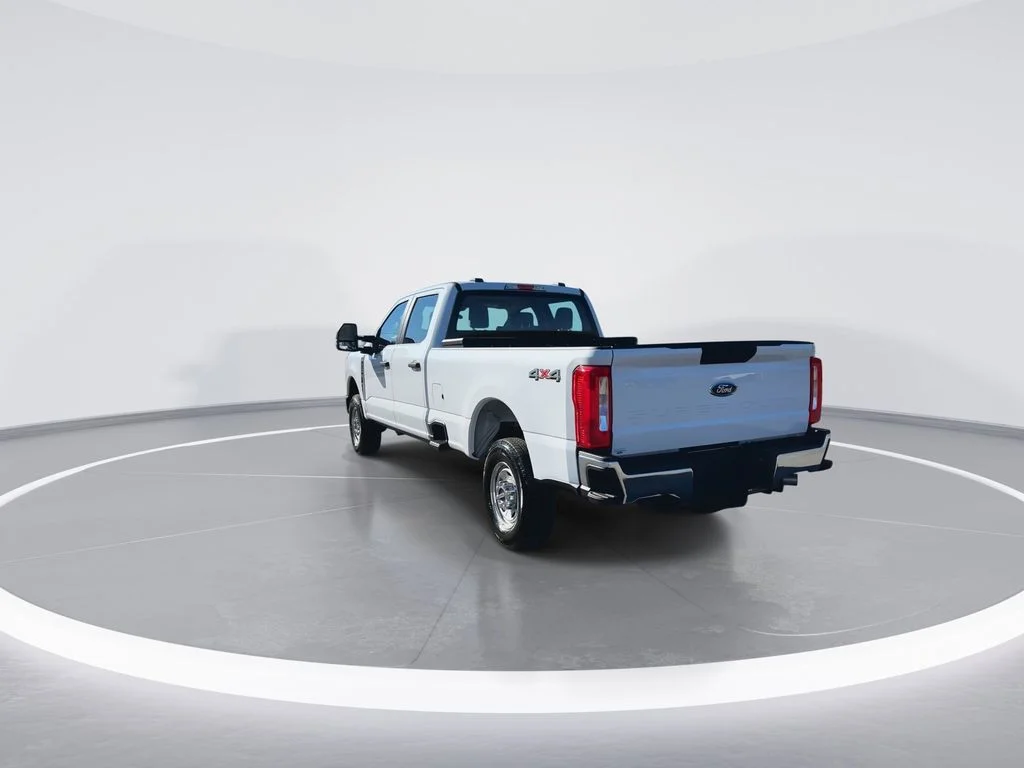 Used 2024 White Ford XL image 7