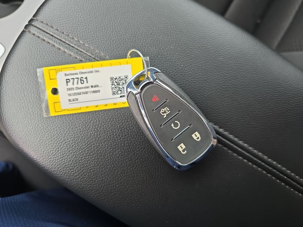 Used 2025 Black Chevrolet LT image 24