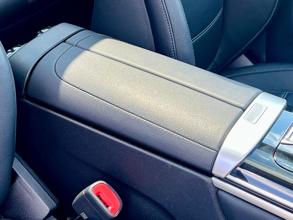 Certified Used 2023  Mercedes-Benz GLC 300 image 26