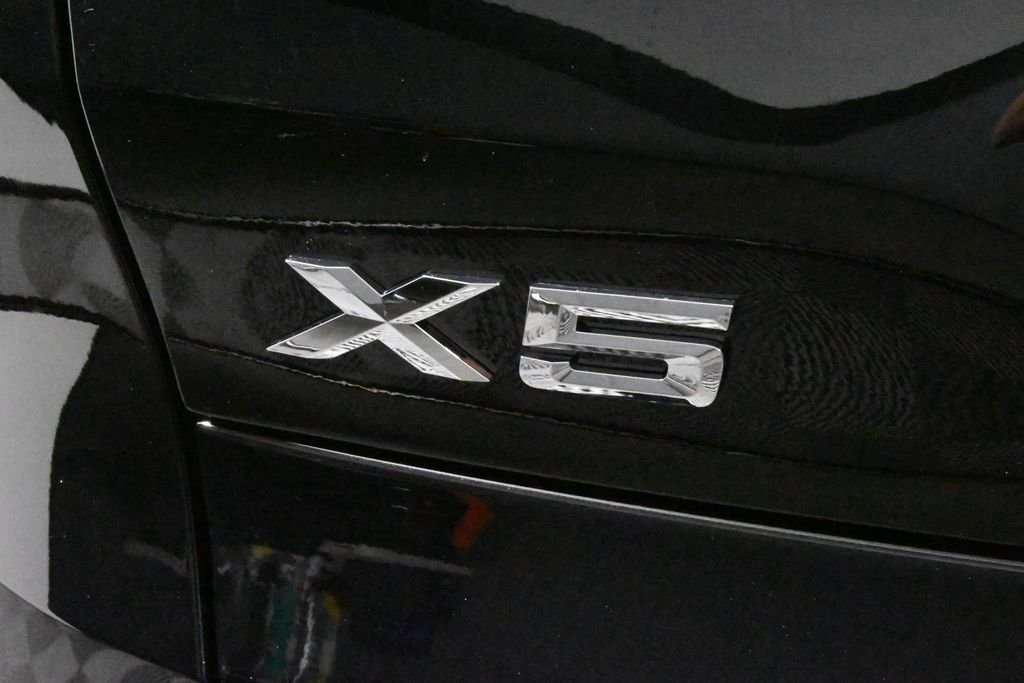 Used 2026 Black BMW xDrive40i image 41