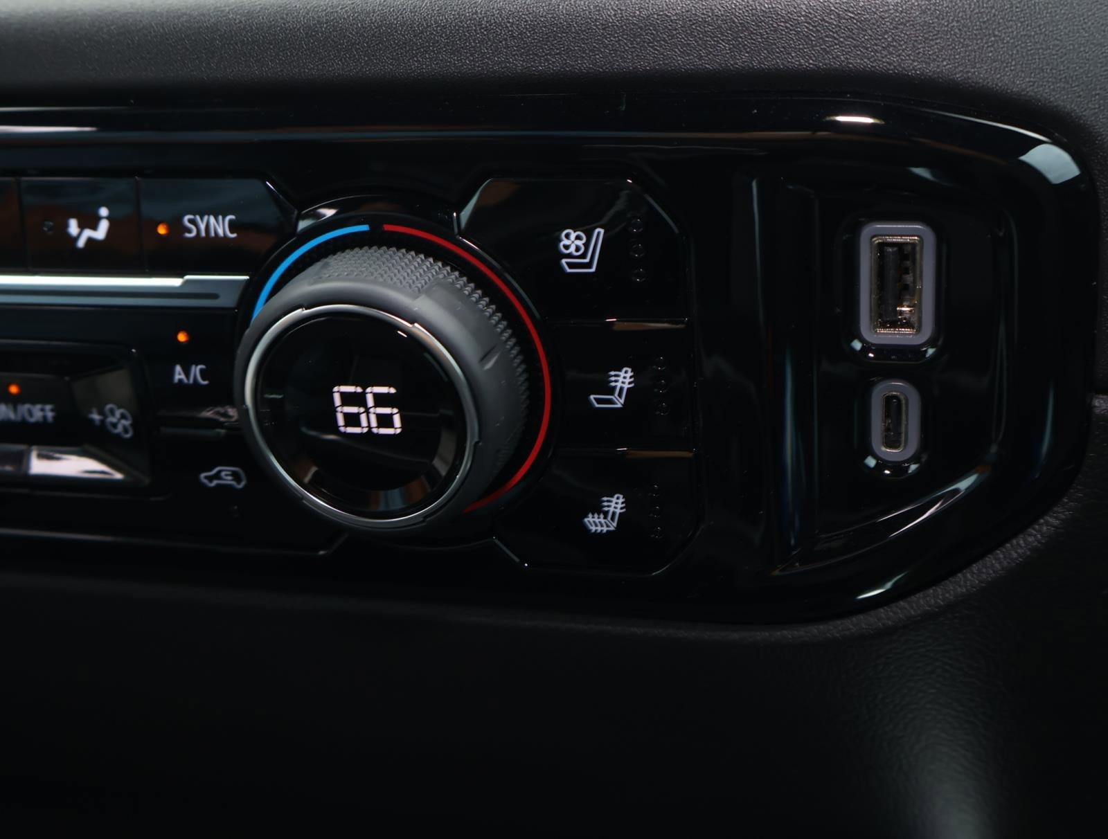 2025 Chevrolet Silverado 2500HD High Country - Photo 30