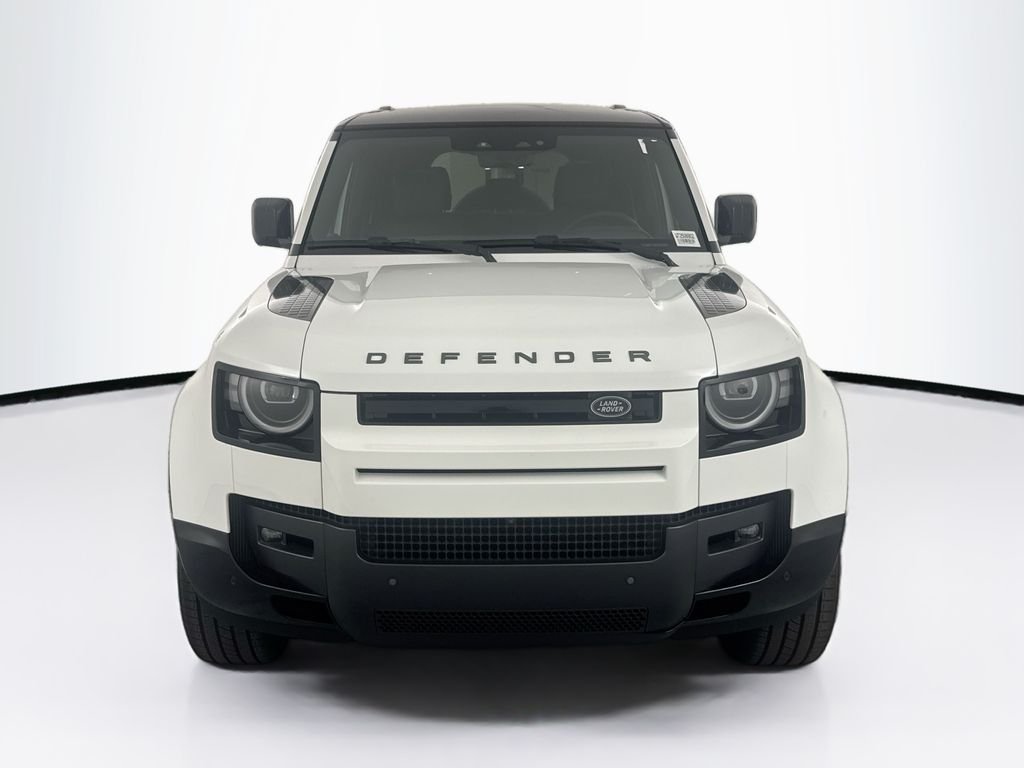 New 2026 Fuji White Land Rover X-Dynamic SE image 2