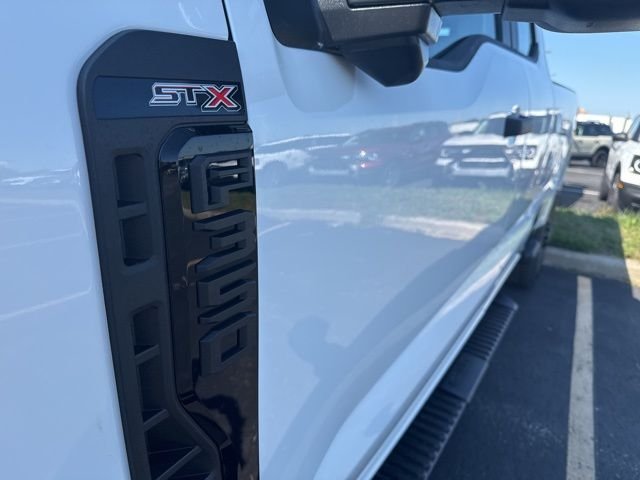 New 2026 Oxford White Ford F-350® XL image 3