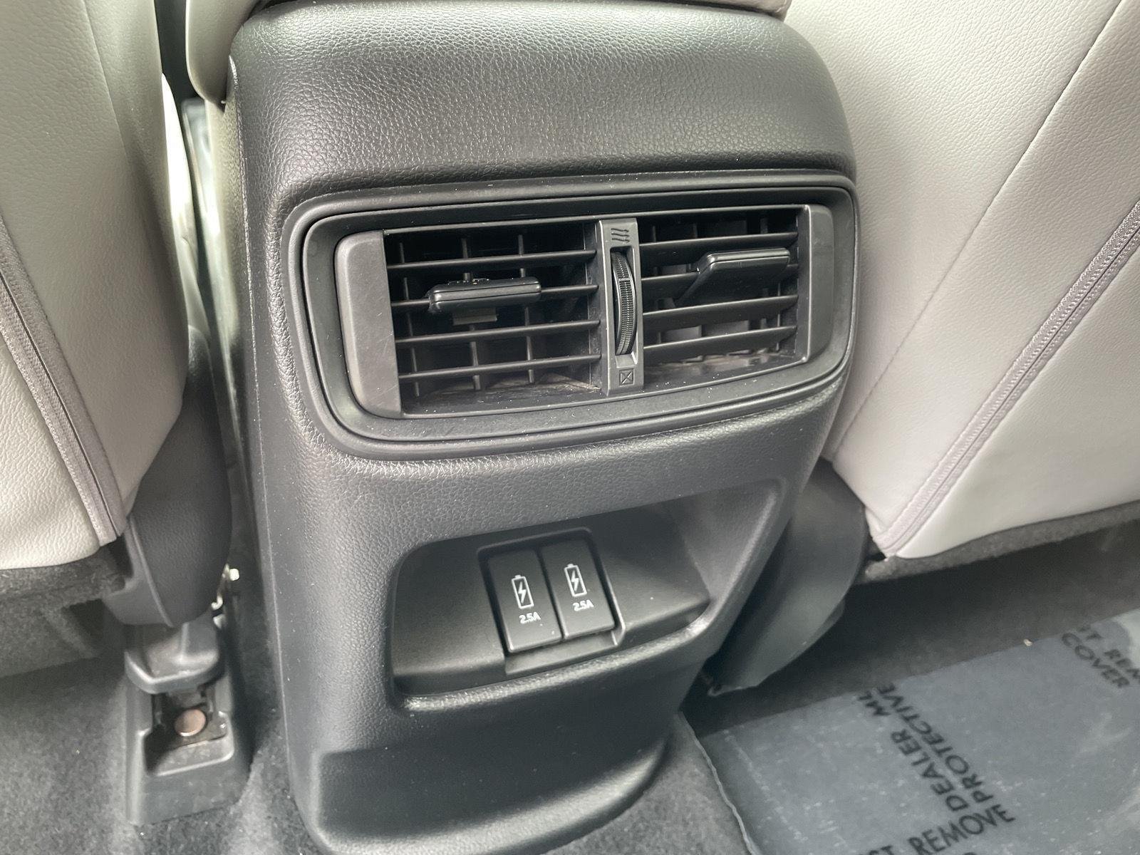 Used 2019 Lunar Silver Metallic Honda EX-L image 24
