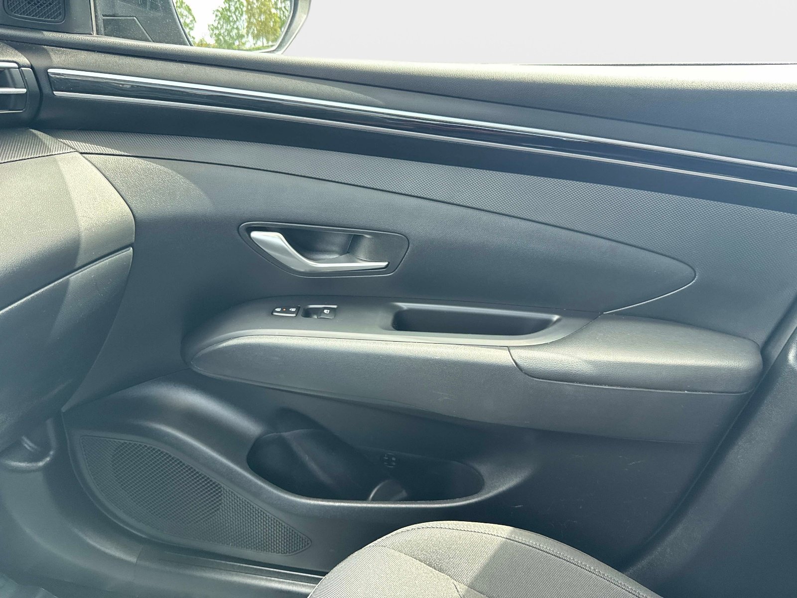 Used 2022 Portofino Gray Hyundai SEL image 21