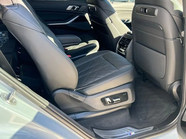 2026 BMW X7 40i - Photo 25