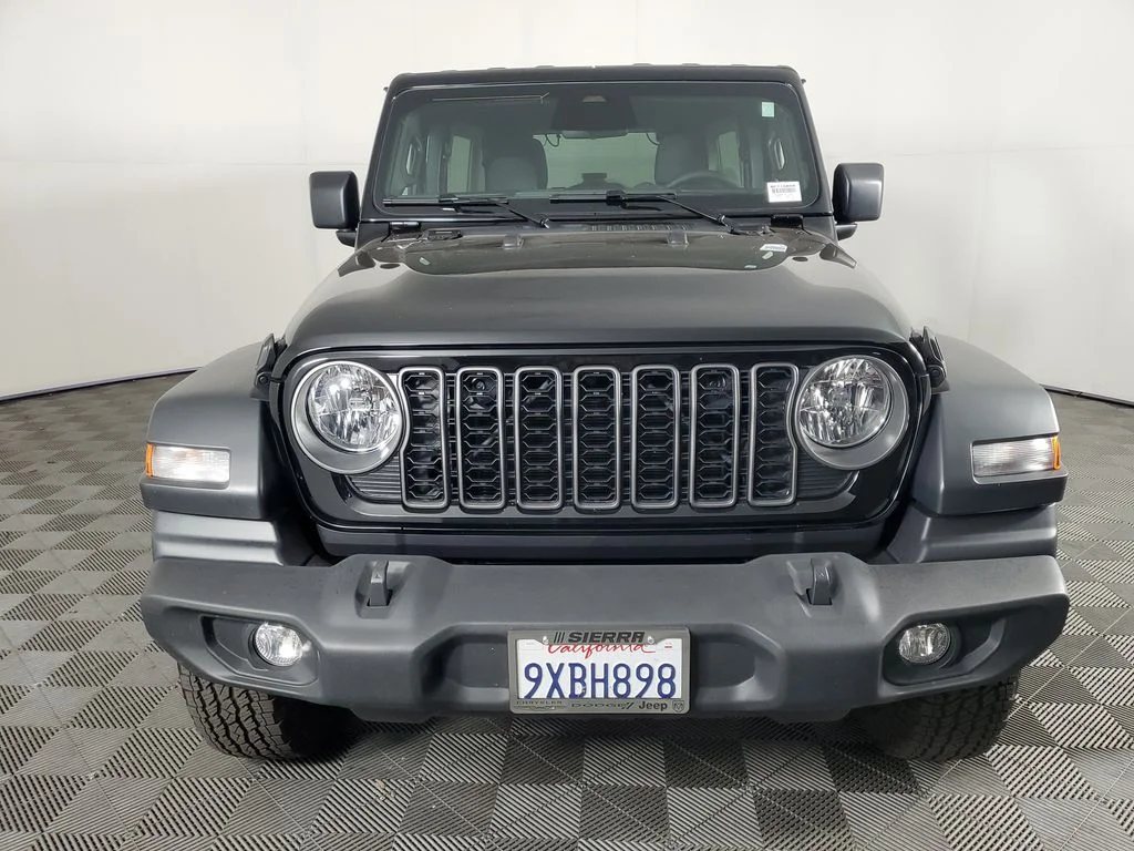 Used 2026 Black Jeep Sport S image 9