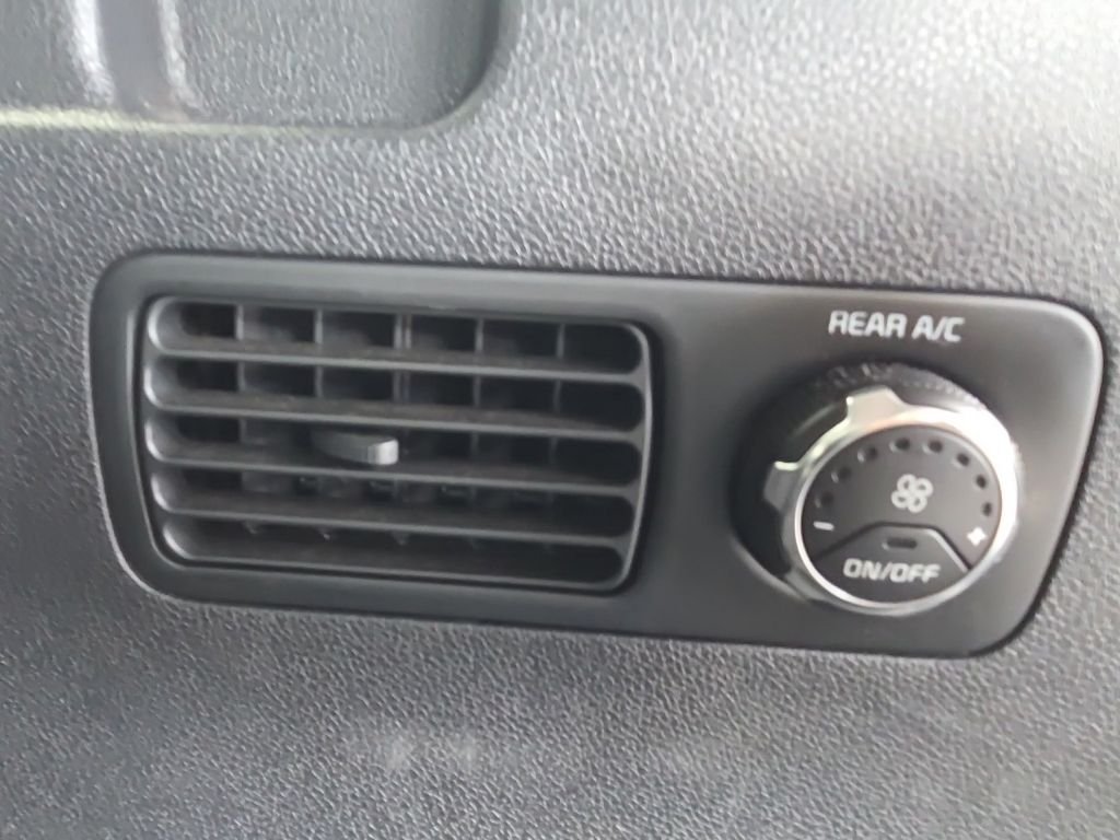 Used 2016 Silver Kia SX image 28
